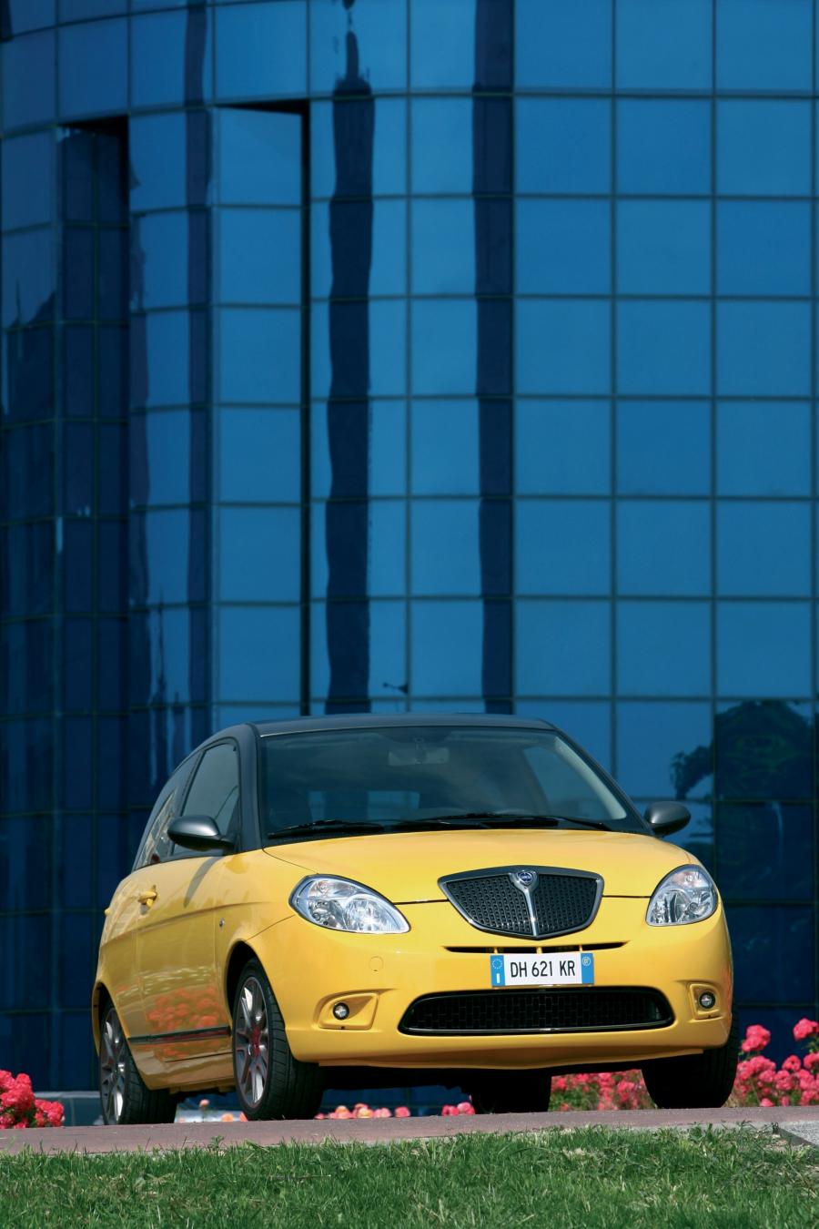  Lancia Ypsilon Sport by MomoDesign (843) 2007 года  (фото 67 из 69)